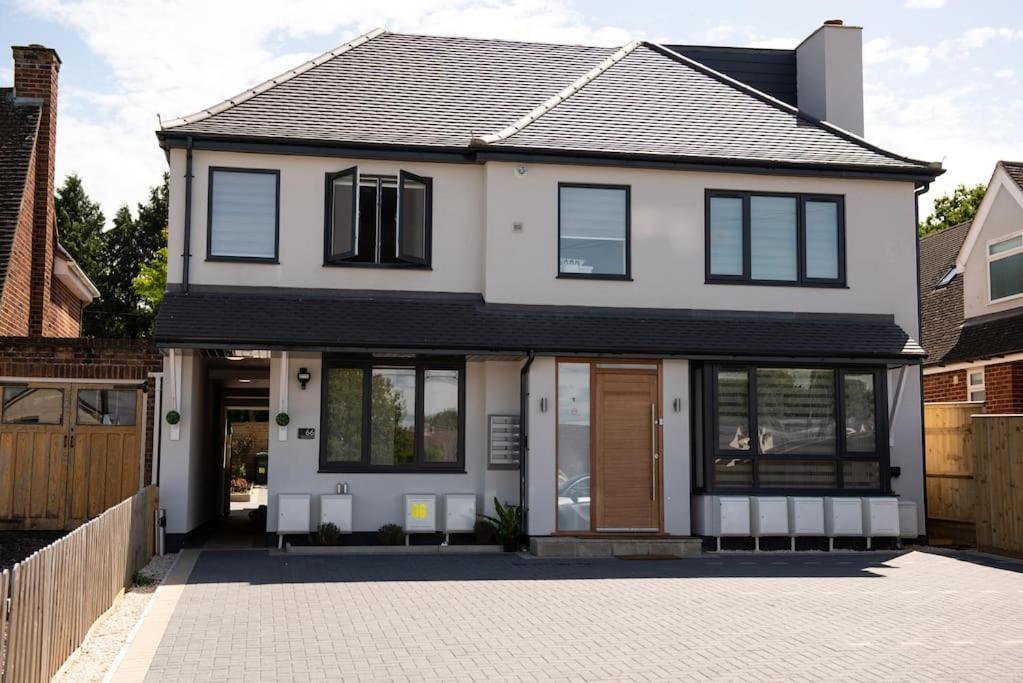 Walnut Luxurious 2-Bedroom With Ensuite - Parking, Netflix, Wifi - Close To Oxford, Bicester & Blenheim Palace Kidlington Extérieur photo
