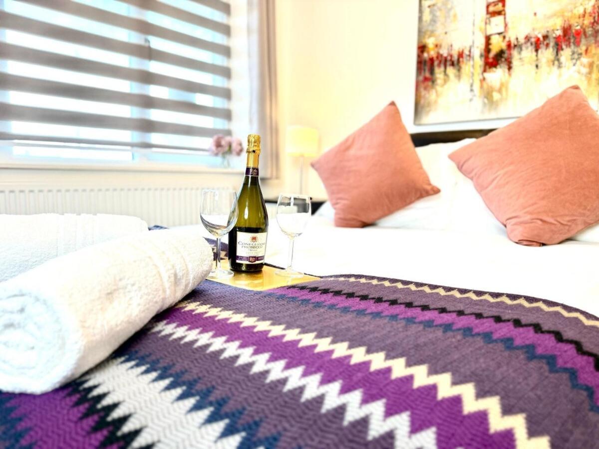 Walnut Luxurious 2-Bedroom With Ensuite - Parking, Netflix, Wifi - Close To Oxford, Bicester & Blenheim Palace Kidlington Extérieur photo